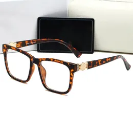 Mens Fashion Solglas￶gon Versage Solglas￶gon L￤sglas￶gon f￶r kvinnor Designer Shades Leopard Frame Clear Classic Goggles Designer Solglas￶gon f￶r m￤n