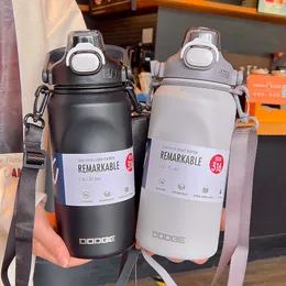 زجاجات المياه 316 Thermos Flask Tour Thermons Thermal Botella de Agua Cup مع سفر القش المحمول Copo Termico Tumblers 221122