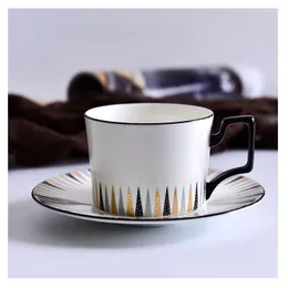 Cups Saucers Ins 2023 Kaffeuppsättning nordisk stil 200 ml modern te kopp och fat