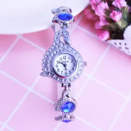 ساعة Wristwatches Cyd Peller Women Tethings Diamond Crystal Luxury Watch Girls Ladies Quartz Rhinestone Bracelet Watches Relogio Feminino