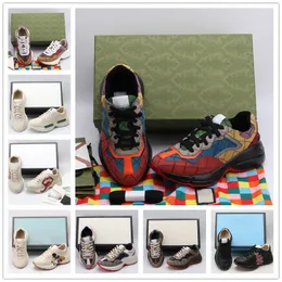 Designer de qualidade Rhyton Sapatos Bege Men Treinadores vintage Chaussures Ladies Shoe Fashion Sneakers Wave Sneaker com caixa C6QW#