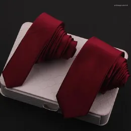 Bow Ties Wysoka jakość 2023 projektanci marka moda biznesowy kombinezon formalny 6 cm/4 cm dla mężczyzn wina czerwona krawat ślub z pudełkiem prezentowym