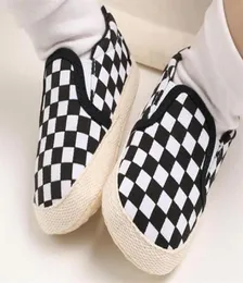 İlk Yürüyüşçüler Sandq Bebek Erkekler Tuval Ayakkabıları Sıradan Siyah Beyaz Damalı Slip Üzerinde Sıradan Antislip Crib Zapatos Chaussure 012m Toddle4982168