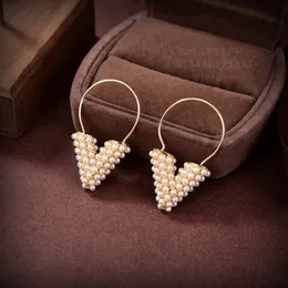 LW French Brand Pearl Earrings T0p Kvalitet f￶r Woman Designer ￶rh￤ngen Guldpl￤terade officiella reproduktioner H￶gsta motkvalitet Premiumg￥vor 016