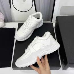 Sandals Designer Running Shoes Fashion Channel Sneakers Women Luxury Lace-Up Sports Shoe Casual Trainers Classic Sneaker Woman Ccity