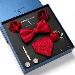 Pescoço de gravata de gravata de moda laços de moda para homens Silk Butterfly Bowtie Red Designer Hanky ​​Bufflinks Clipes de gravata de pinos de lapela definidos em uma boa caixa de presente 230210
