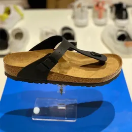 2023 Infradito nero bianco Parigi Pantofole in sughero Pantofole da donna estive da spiaggia Sandali da donna Infradito da donna Mocassini Stampa scarpe in pelle Pantoufles Scarpe casual