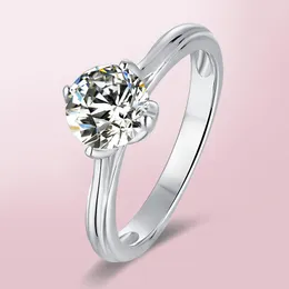 Rings Rings Romants 925 Silver Moissanite Ring إعداد تصميم خاص جولة ممتازة قطع 4 مشاركة في GiftCluster ClusterClu