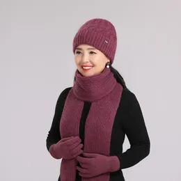 Beanies Beanie/Skull Caps Women Winter Hat Thick Wale Cap Scarf Gloves Set Fashion for Elegant Fur編み女性のギフトビーニー/スカル