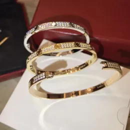 Designer de luxo titânio aço 3 fileiras pulseira de diamante cheia senhoras punho de ouro pulseira casal diamante jóias da moda proposta de presente do dia dos namorados atacado