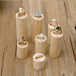 Torebki biżuterii 7 sztuk Naturalne niepoprawne zwykłe cylinder drewniany pierścień wystawowy Organizator uchwytu