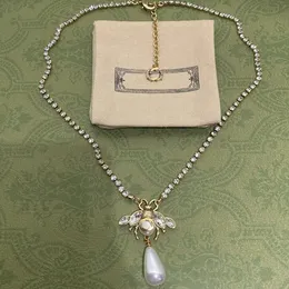 Designer de luxo moda abelha gargantilhas colar de pingente feminino retrô diamante corrente colares senhoras festa presente jóias de alta qualidade com caixa