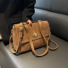 Bolsos de hombro 2023 Diseñador de marca de moda Bolsos cruzados de cuero de PU grandes y simples para mujer Bolso de hombro Bolsos y monederos de color sólido de lujo 0211/23