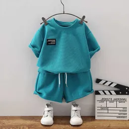 Set di abbigliamento Ragazzo di anni Semplice moda coreana Tinta unita TShirtBicchierini estivi in cotone per bambini Completo tuta per bambini Abbigliamento per bambini