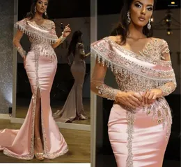 Partykleider 2023 Arabische Frauen Perlen Satin Abend Dubai Abiye Rosa Illusion Langarm Meerjungfrau Formale Abendkleider