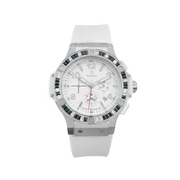 Fashion watch multifunctional display stainless steel manufactured diamond Mosaic waterproof design for fast transport