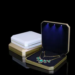 Jewelry Boxes LED Jewelry Big Set Box Organizer Pearl Earring Necklace Display Gift Boxes for Wedding Foldable Plastic Jewellery Storage Case 230211