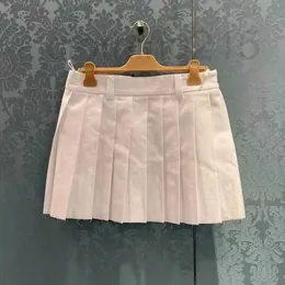 skirtsskortsデザイナーサマーニューホワイトプリーツスカート驚く