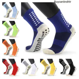 Männer Socken Frauen Hohe Qualität Baumwolle Klassische Knöchel Brief Atmungsaktive Schwarz-Weiß-Mischung Fußball Basketball Sport Socke H55A