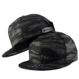 BeanieSkull Caps Camouflage Hop Hut Kappe Männer Flache Krempe Männlich 2 Farben 230214