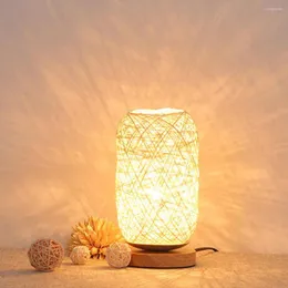Masa lambaları sepak takraw okuma lambası LED sargı ahşap gece lambası usb masif ahşap taban masaları oda yatakları için dekor ışıkları aydınlatma