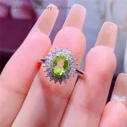 Cluster Rings Natural Peridot Ring 925 Серебряные женщины изящное мастерство простая атмосфера