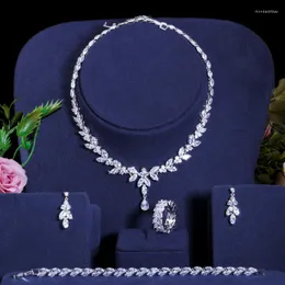 Collana Orecchini Set Ornamento Stile coreano Alla moda Elegante Sposa Matrimonio Abito formale Accessori High-endAAAZircon Quattro pezzi