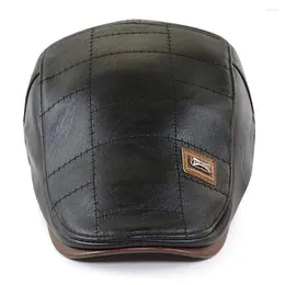 Berets Men Hat Hat Outdoor Leather Cap Flat Warm Autumn Winter Male قابل للتعديل عالي الجودة Gatsby Mens Retro Caps