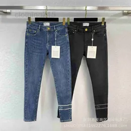 Kvinnors tv￥delade byxor Designer High-End Women's 2022 New Autumn and Winter High-midjig elastiska mager jeans blyerts leggings kvinnor 8fpv