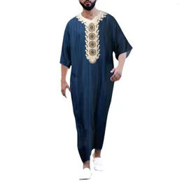 Abbigliamento etnico Musulmano Uomo Kaftan Robes Pakistan Stampa tradizionale Medio Oriente Jubba Thobe Arab Abaya Abito turco Dubai