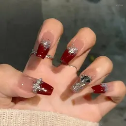 False Nails 패션 뷰티 도구 간단하고 재사용 가능한 24pcs 부르고뉴 얼룩 버스트 사랑 아크릴 웨어러블 네일 패치에 대한 언론