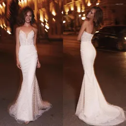 Abito da sposa Perline Perle Abiti a sirena Sexy Collo a spaghetti Senza maniche Pieno Perline Abiti da sposa senza schienale Vestidos De