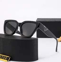 Moda Novo Triangle Mark Large Rim Sunglasses