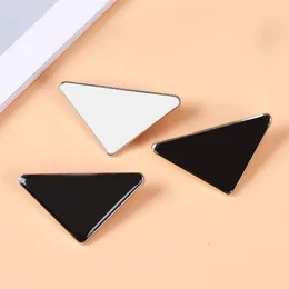 Wholesale High-quality Metal Triangle Letter Brooch Women Men Letters Brooches Suit Lapel Pin Fashion Jewelry gift P