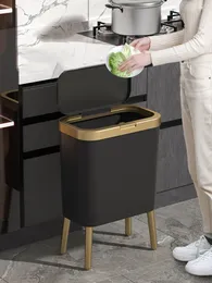 Waste Bins Golden Luxury Trash Can for Kitchen Creative Highfoot Black Garbage Tin Bathroom 230215