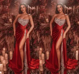 Seksowna srebrna cekinowa sukienka wieczorowa syreny z czerwoną spódnicą arabską Dubai bez ramiączek wysoko podzielone długie suknie balowe Orskirt szatę de soiree 2023