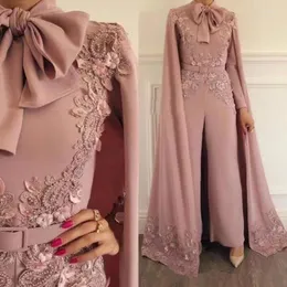 Party Dresses Vintage Blush Prom Jumpsuit med Long Cape Wrap 2023 High Neck African Muslim 3d Floral Lace Beaded Arabic Evening Pant Suit