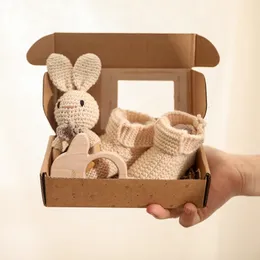 Skaller Mobiler 3pcs/Set Baby Rattle Rabbit Hand virkade skor set för 0-12 månader födda trädjur Tekar för babyfödelsepresent 230216