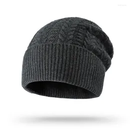 Berets Korean Fashionable Simple Warm Skullcap Winter Business Travel Middle -aged Baseball Hat Various Colors