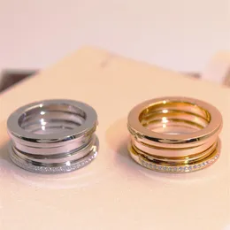 Klasyczne bułgarskie pierścienie projektantów S925 Srebrny pół diamentów z wiosną kobiety mężczyźni ze stali nierdzewnej złota srebrna róża biżuteria 288k