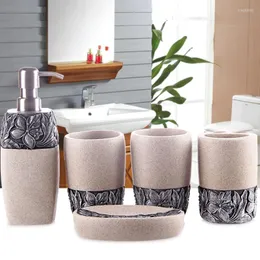 Set di accessori da bagno Bagno europeo Cinque pezzi Portaspazzolino in resina Bocca Tazza Lavaggio Forniture creative Vassoio per suite Regalo di nozze