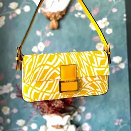 유명한 여성 크로스 바디 숄더백 정품 가죽 고급 디자이너 토트 바게트 정품 핸드백 좋아하는 자수 지갑 mm 지갑 패션 슬링 클래식 플랩 가방
