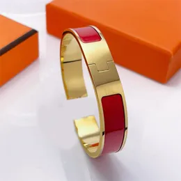 Designer de pulseiras para mulheres pulseiras de joias de luxo festa amantes do casamento ornamentos de noivado titânio aço letra rosa ouro cor pulseira de esmalte masculino H1