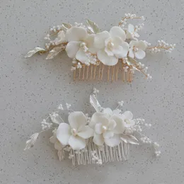 Wedding Hair Jewelry SLBRIDAL Handmade Alloy Leaf Ceram Flower Freshwater Pearls Bridal Comb Accessorie 230216