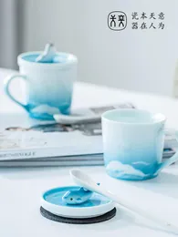 Mugs Chinese Gradient Mug Blue Creative Ceramic For Couple With Lid Spoon Taza Para Cafe Student Milk Juice MM60MKB