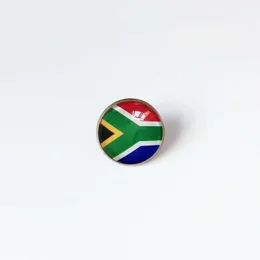 Partys Brosche mit Nationalflagge von Südafrika, WM-Fußball-Brosche, hochwertige Bankett-Party-Geschenkdekoration, Kristall-Gedenk-Metallabzeichen