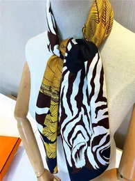2023 Оптовые шарфы для женщин Красивые ручные шарфы с леопардовым припечатками.