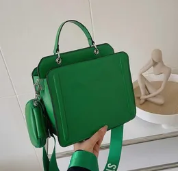 Berömd designer axelväska kedja crossbody tote kvinnor klassisk handväska handväska lyx shopping plånbok casual kapacitet handväskor mode väskor#58688