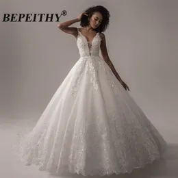 Sukienki imprezowe Bepeithy Deep V szyja koronkowa suknia ślubna Forwomen Princess Bridal Court Train Train