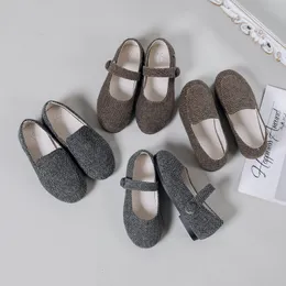 First Walkers Spring Kids Shoes Children Baby Baby Girls Herringbone Fashion Shoters Toddler Ballet Flats Boys Moccasin Mary Jane 230217